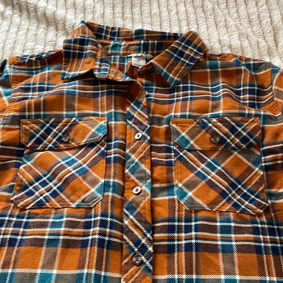 Duluth Trading Co Women's Folklore Flannel Shirt - Picture 4 of 8